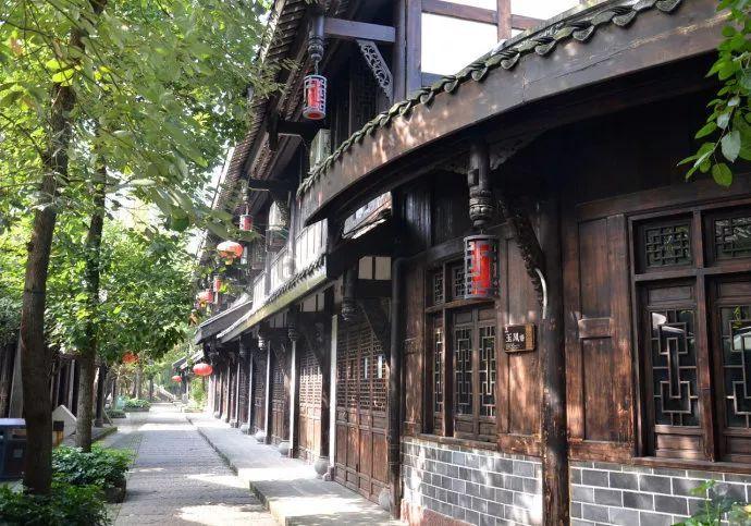 “让大家在饭店吃个饭!”老人从塑料袋掏出钱要塞给消防员运城消防